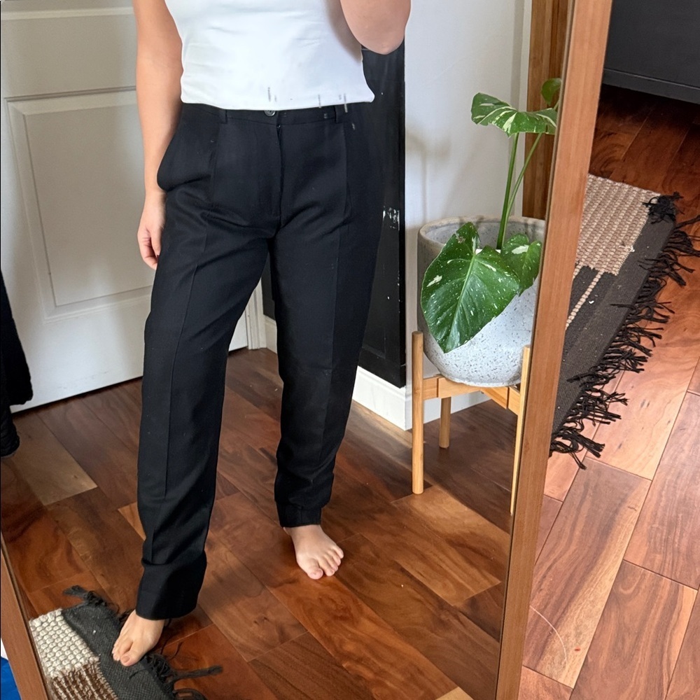 Club Monaco Pleated Front Wool Cigarette Rolled Up Pants. Size 6